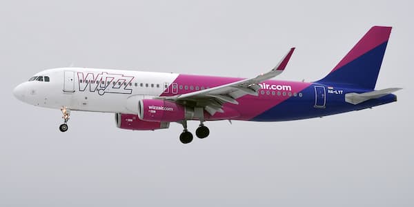 Ένα Airbus A320-232 της Wizz Air.